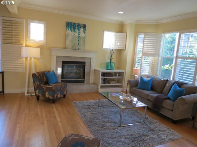 2370 Northwest Raleigh Street, Unit 6 Portland, OR 97210 - Photo 9 of 16 Gallery Image 9