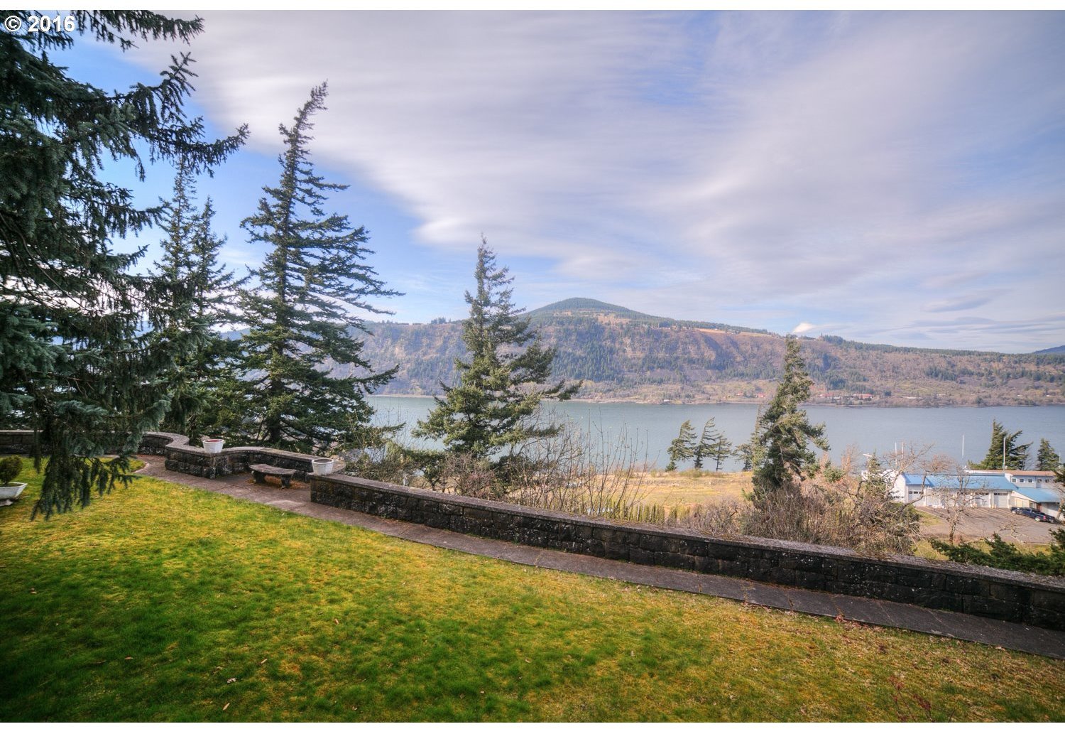 436 Country Club Road Hood River, OR 97031 - Photo 27 of 30 Gallery Image 27