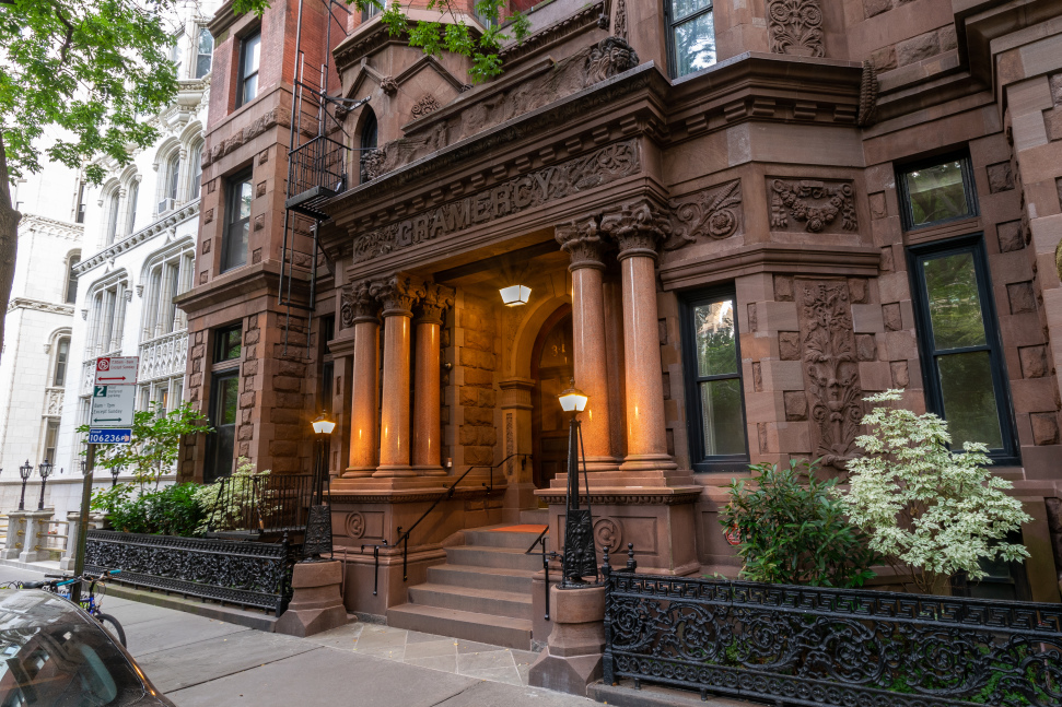 The Gramercy 34 Gramercy Park E, Manhattan, NY 10003 - Photo 3 of 4
