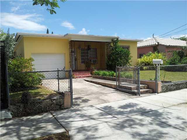 75 Southwest 32nd Court Road Miami, FL 33135 - Photo 2 of 9