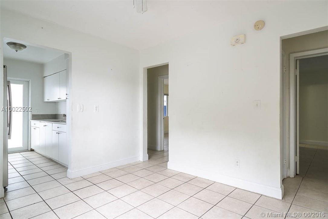 320 86th Street, Unit 1 Miami Beach, FL 33141 - Photo 5 of 20