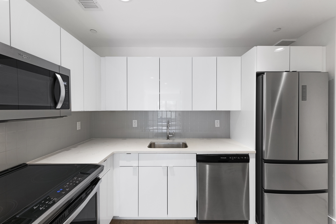 1168 Greene Avenue, Unit 2B Brooklyn, NY 11221 - Photo 3 of 11