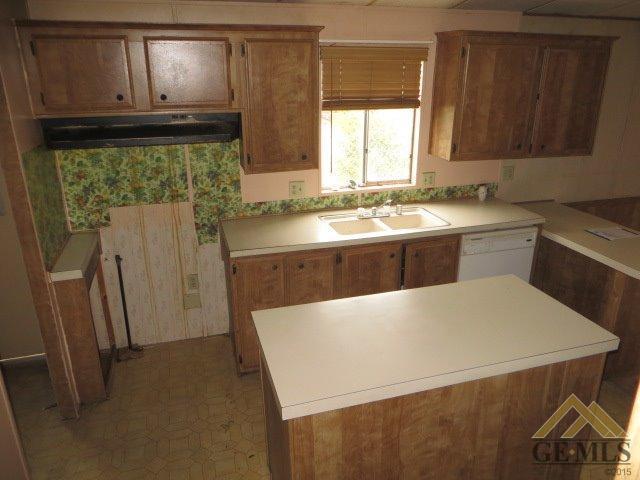 359 Buttonwillow Drive Buttonwillow, CA 93206 - Photo 7 of 20 Gallery Image 7