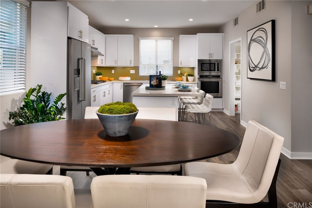 623 Cardiff Reef Costa Mesa, CA 92627 - Photo 5 of 12