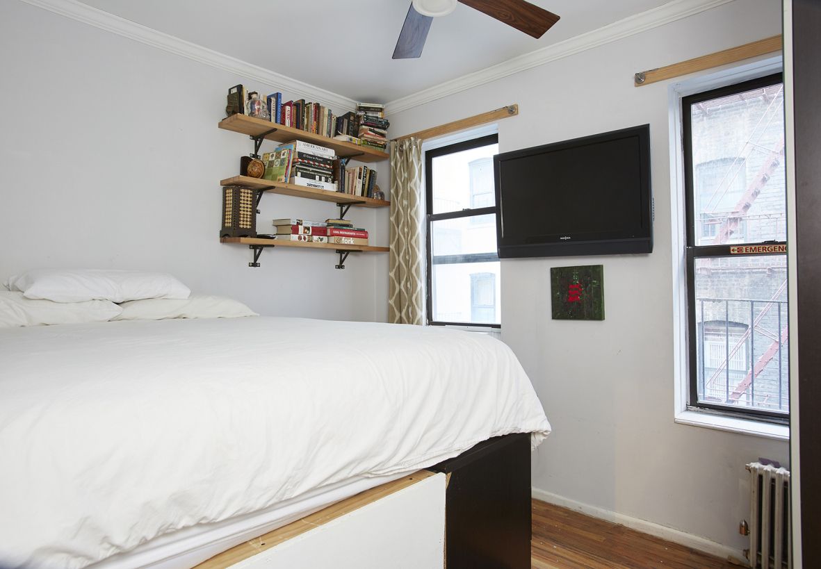 65 West 107th Street, Unit 2D Manhattan, NY 10025 - Photo 4 of 9