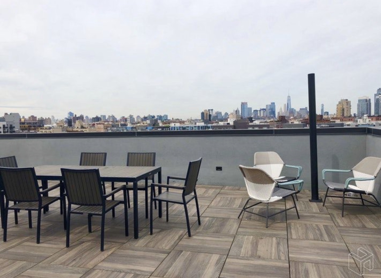 68 Richardson Street, Unit 302 Brooklyn, NY 11211 - Photo 7 of 8