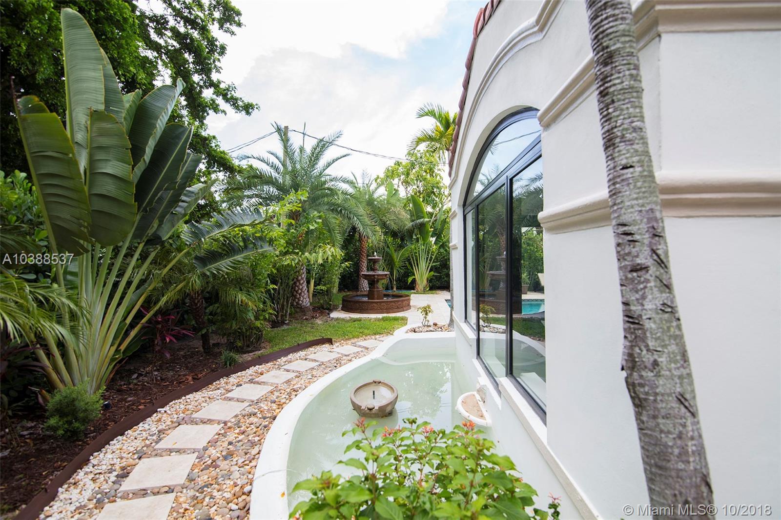 5400 Pine Tree Drive Miami Beach, FL 33140 - Photo 22 of 25