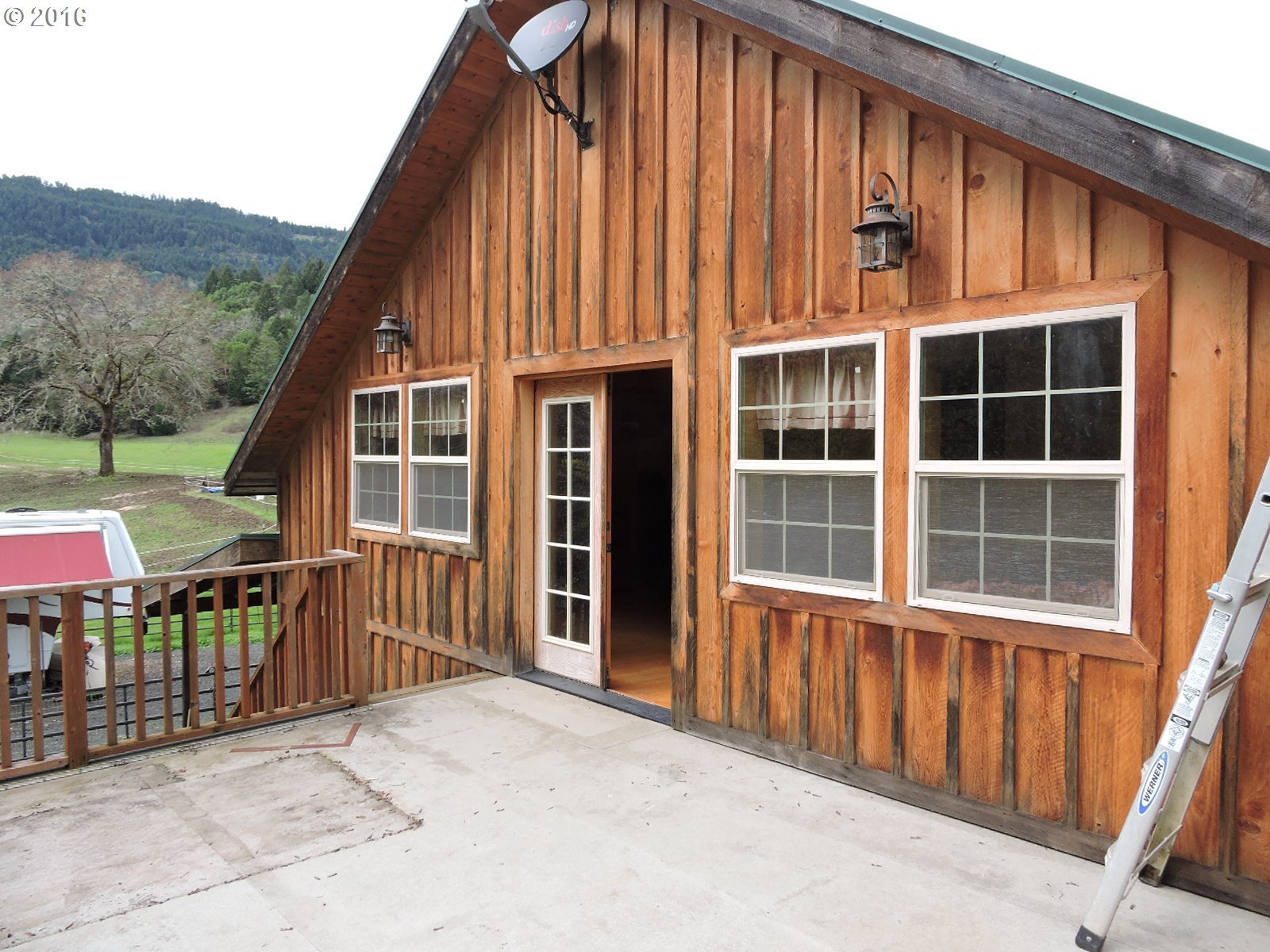 1330 Woodruff Road Roseburg, OR 97471 - Photo 5 of 24 Gallery Image 5