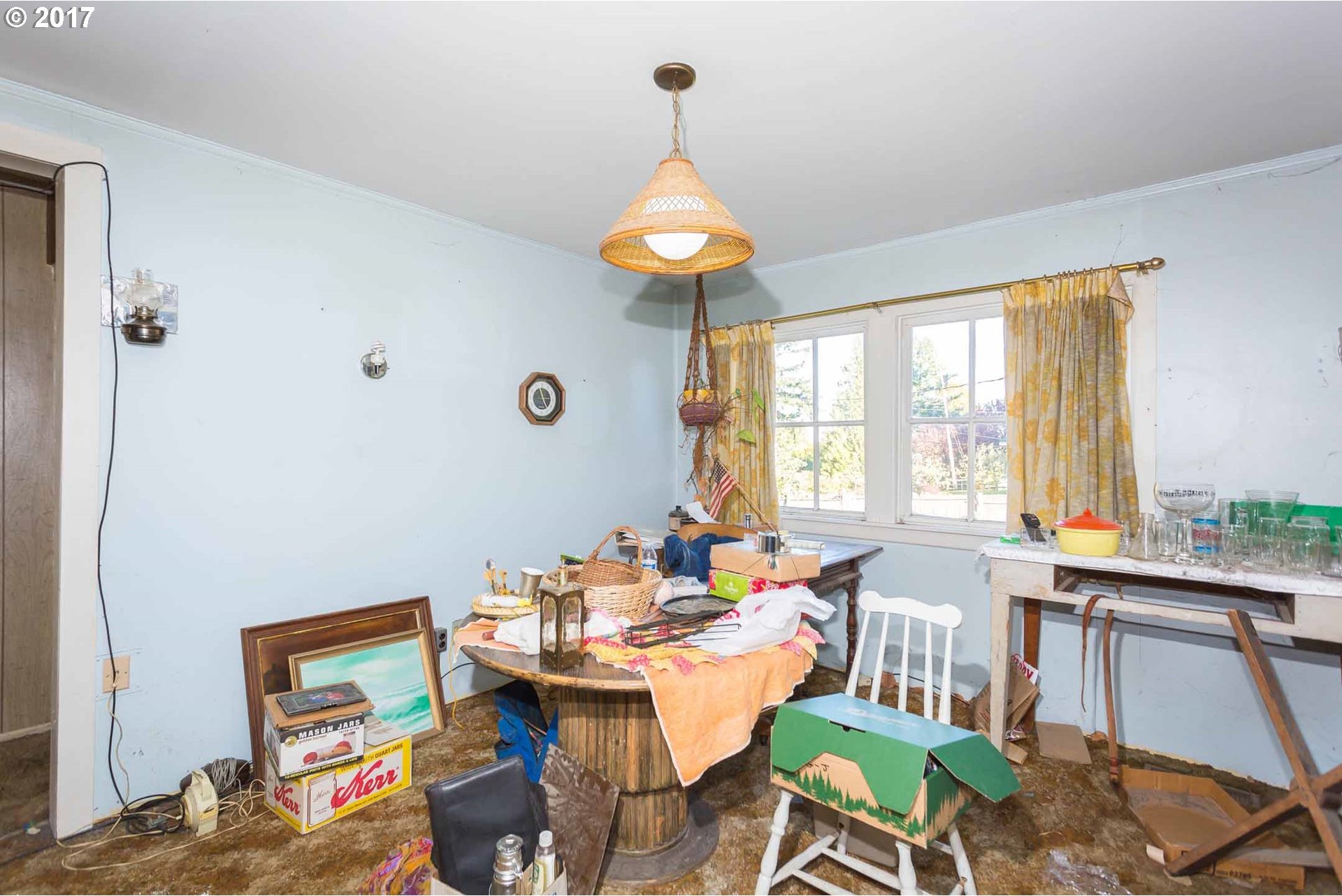 34 Southwest Alice Street Portland, OR 97219 - Photo 12 of 21