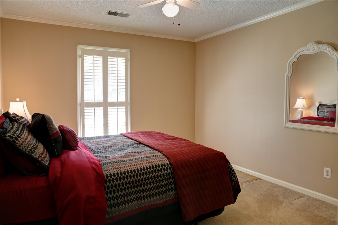 1987 Newfields Road Germantown, TN 38139 - Photo 19 of 25 Gallery Image 19