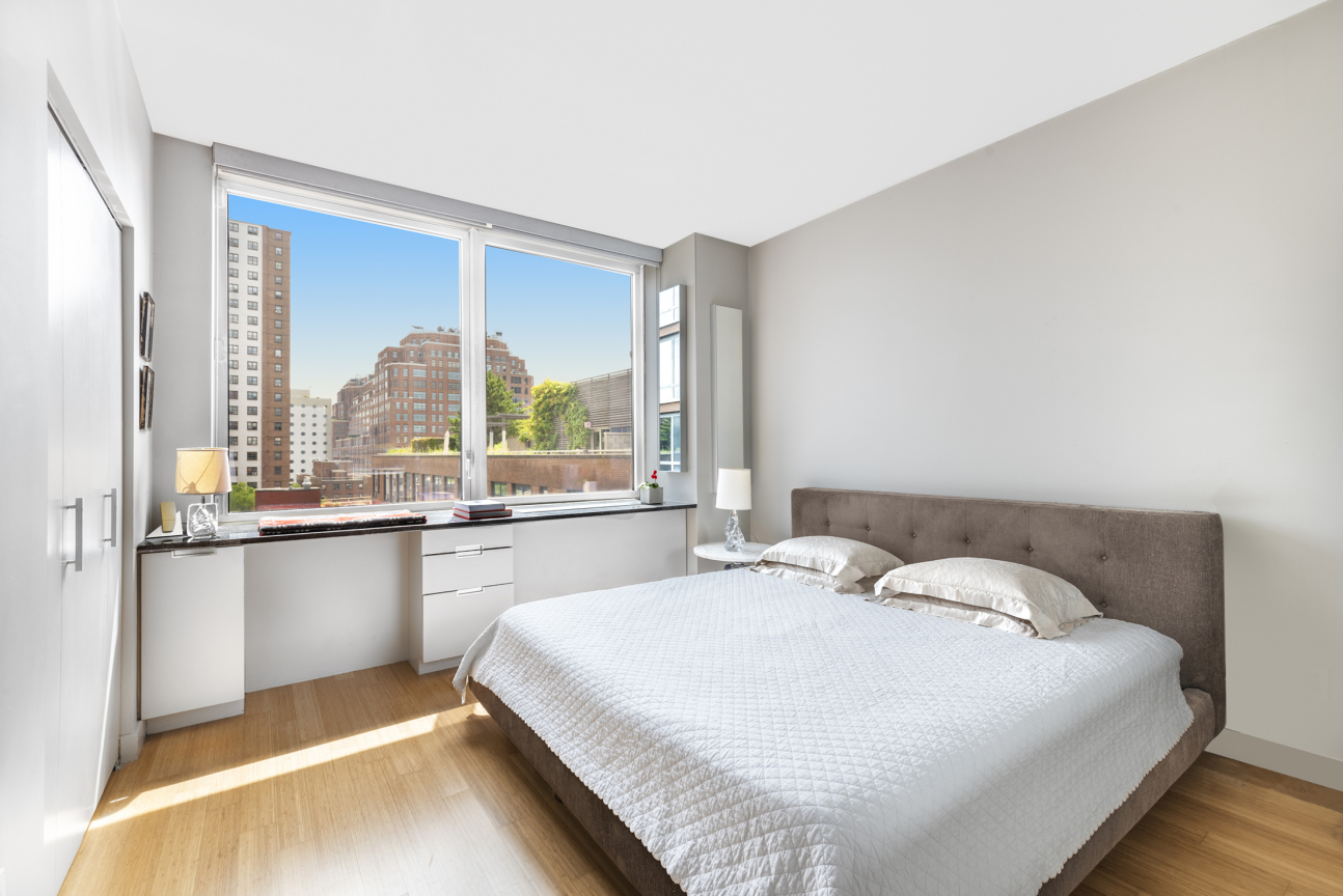 450 West 17th Street, Unit 1015 Manhattan, NY 10011 - Photo 2 of 11