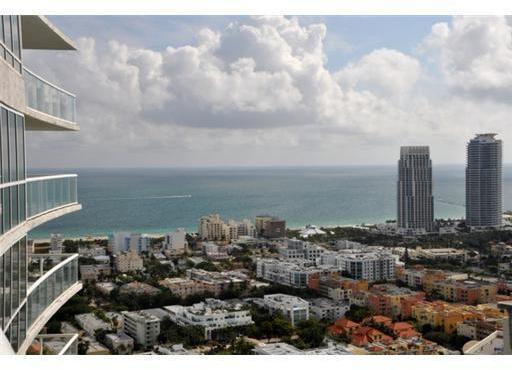 450 Alton Road, Unit 3703 Miami Beach, FL 33139 - Photo 9 of 12