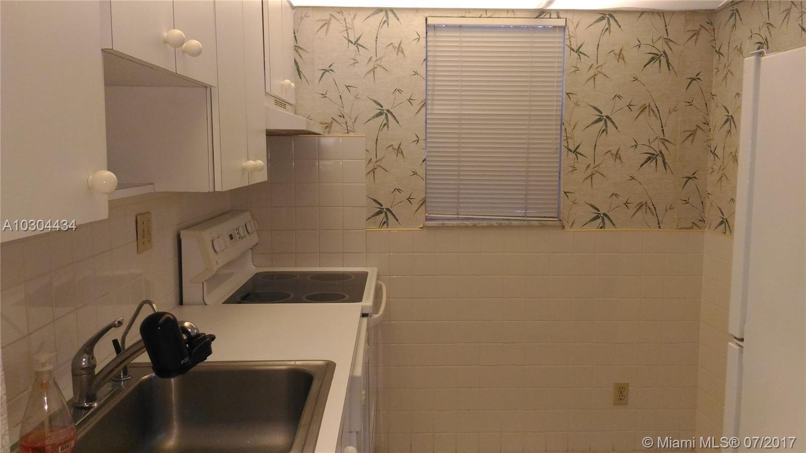 220 Southwest 9th Avenue, Unit 219 Hallandale, FL 33009 - Photo 6 of 24