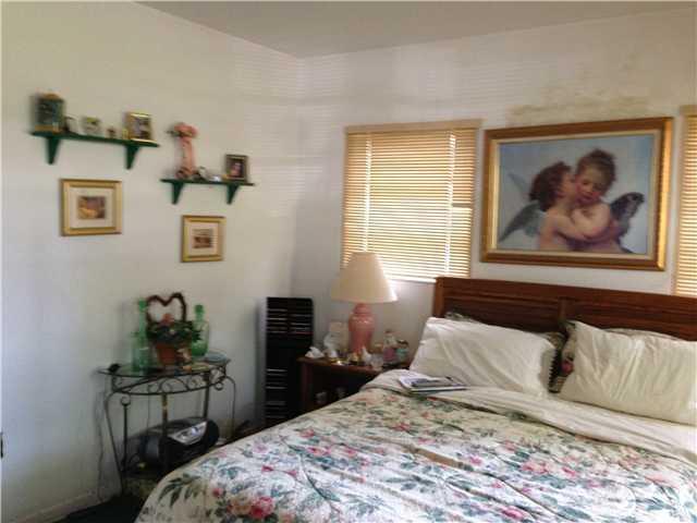 5767 Southwest 39th Street Miami, FL 33155 - Photo 6 of 7 Gallery Image 6