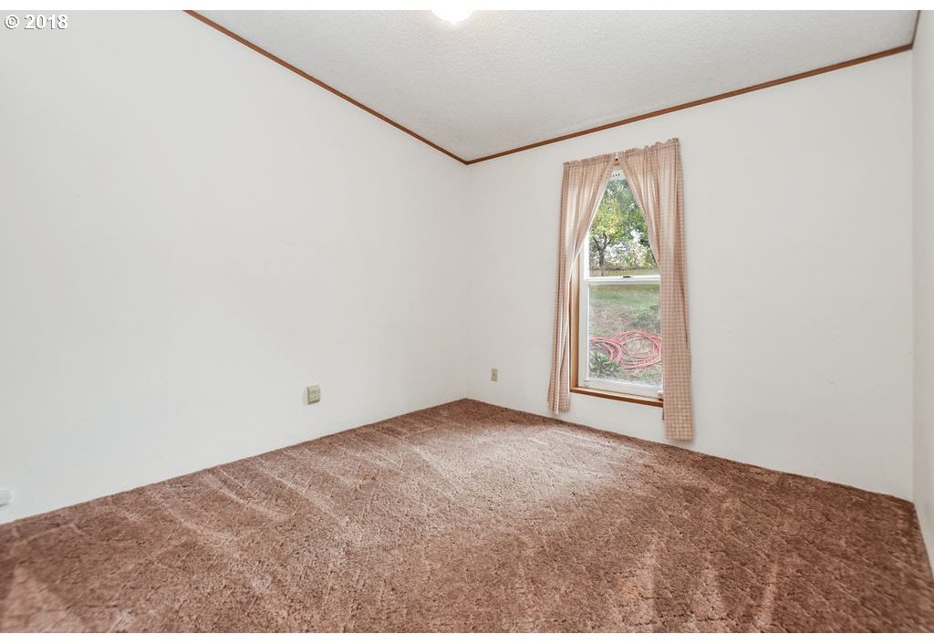 607 Walker Road Kelso, WA 98626 - Photo 13 of 22 Gallery Image 13