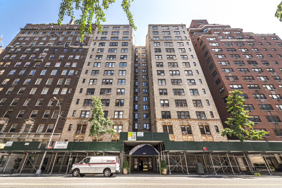 La Bourgogne 157 E 72nd St, Manhattan, NY 10021 - Photo 2 of 6