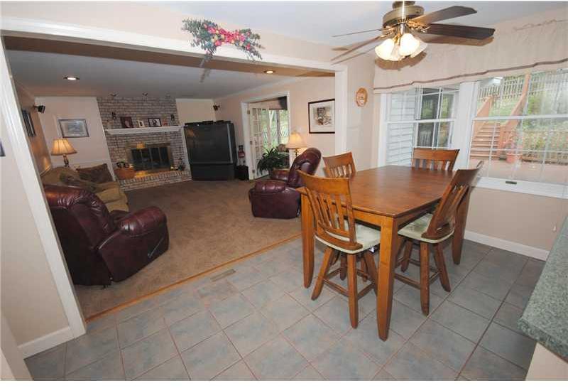 132 Seegar Road Upper St. Clair, PA 15241 - Photo 7 of 23 Gallery Image 7