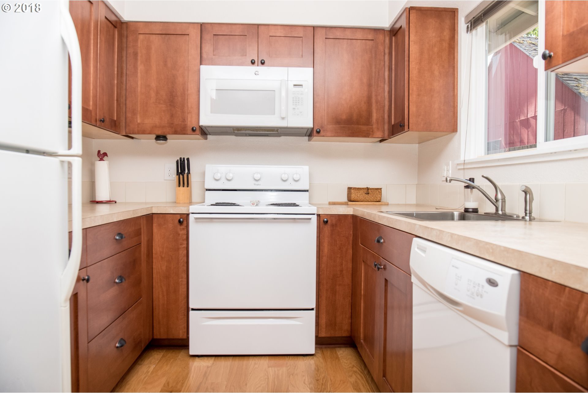 1714 Northeast Rosa Parks Way Portland, OR 97211 - Photo 18 of 31 Gallery Image 18