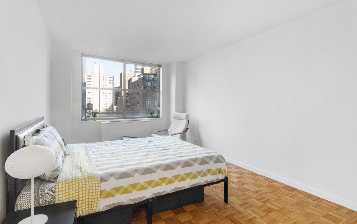 211 West 56th Street, Unit 12C Manhattan, NY 10019 - Photo 5 of 6