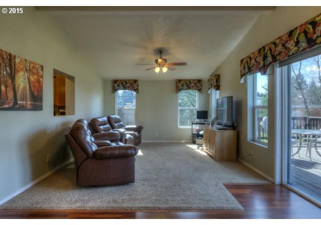3561 Seminole Road Northeast Silverton, OR 97381 - Photo 13 of 16 Gallery Image 13