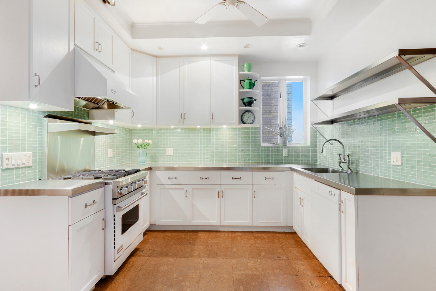 50 Riverside Drive, Unit 8D Manhattan, NY 10024 - Photo 6 of 17