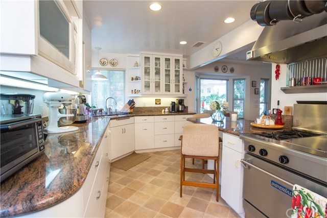 1801 Laurel Avenue Manhattan Beach, CA 90266 - Photo 6 of 42