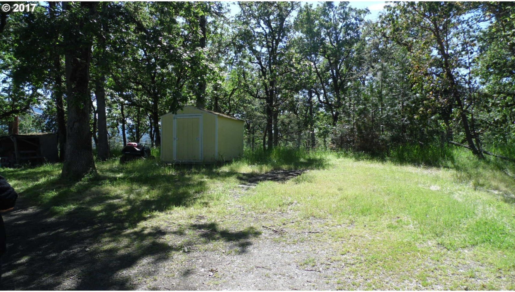 976 North Gazley Road Myrtle Creek, OR 97457 - Photo 8 of 13 Gallery Image 8