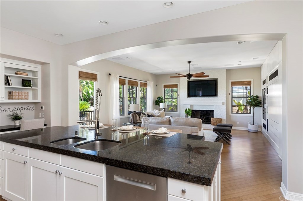 7 Starlight Isle Ladera Ranch, CA 92694 - Photo 4 of 36