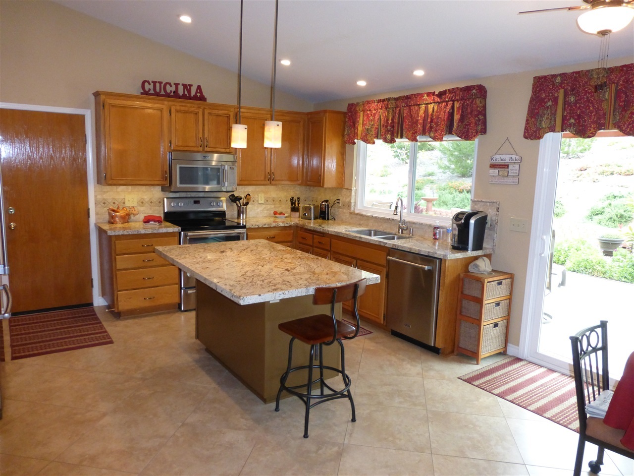 27367 Latigo Road Valley Center, CA 92082 - Photo 2 of 25 Gallery Image 2