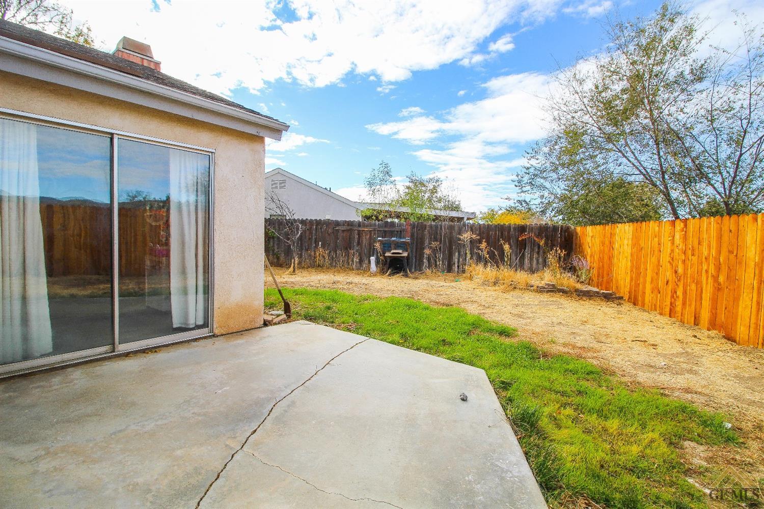 205 Chestnut Court Tehachapi, CA 93561 - Photo 26 of 28 Gallery Image 26