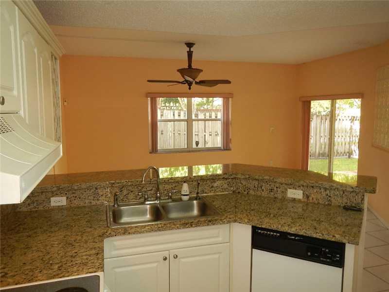 4500 Southwest 154th Place Miami, FL 33185 - Photo 4 of 16