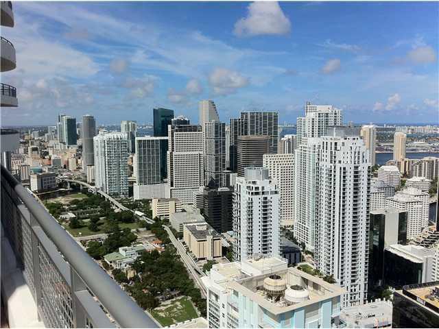 60 Southwest 13th Street, Unit 1421 Miami, FL 33130 - Photo 10 of 23