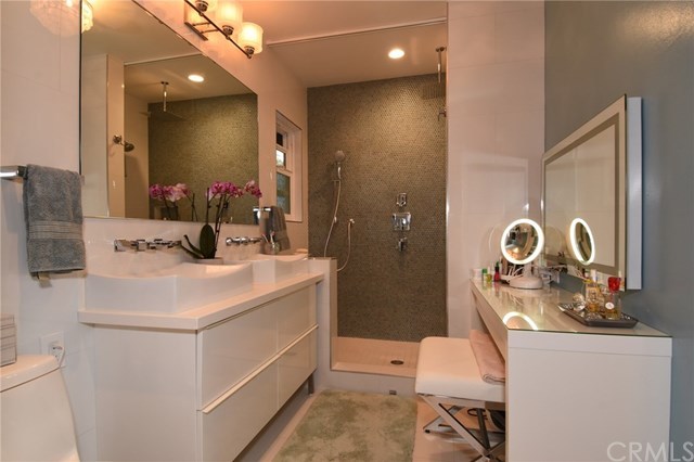 12 Harbor Sight Drive Rolling Hills Estates, CA 90274 - Photo 25 of 56 Another view of the master bath...