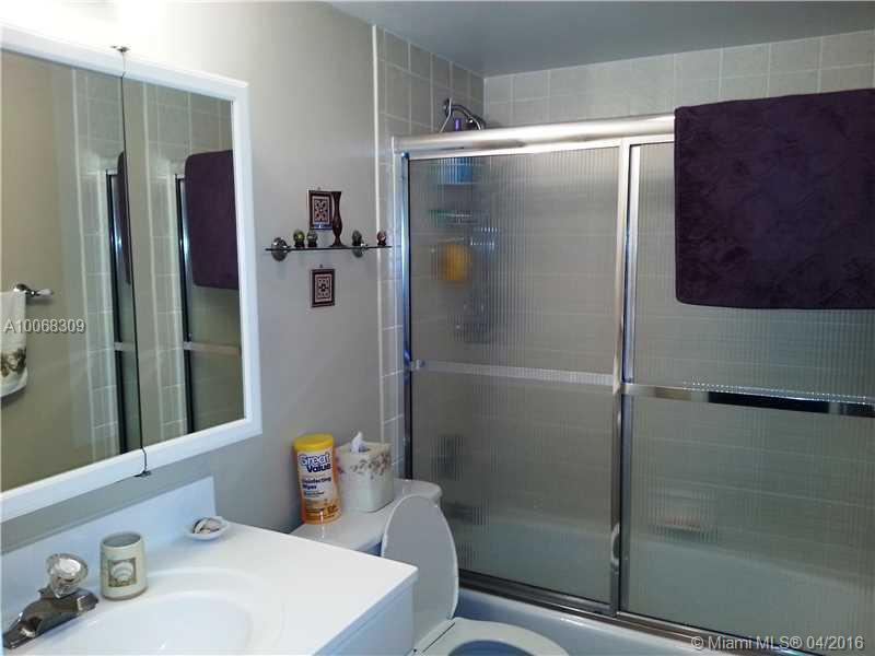 128 South Cypress Road, Unit 835 Pompano Beach, FL 33060 - Photo 19 of 35