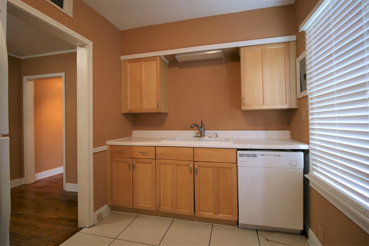 2522 North Edwin Circle Memphis, TN 38104 - Photo 7 of 18