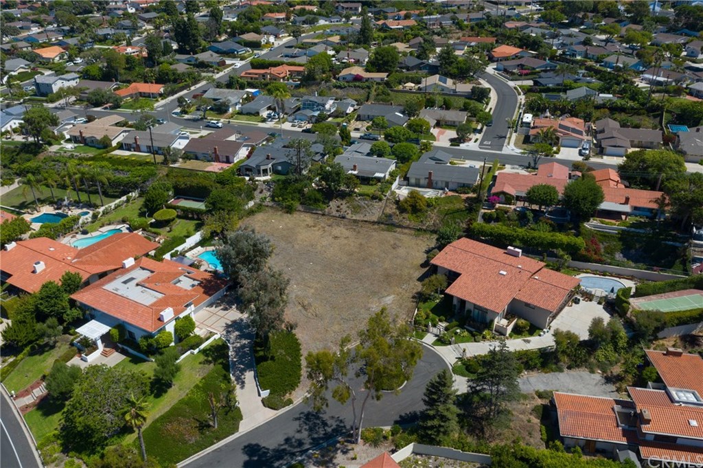 2004 Muros Place Palos Verdes Estates, CA 90274 - Photo 12 of 18