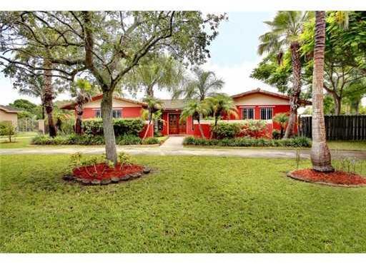 13301 Southwest 99th Court Miami, FL 33176 - Photo 1 of 25