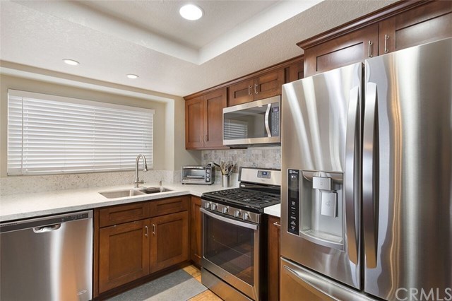 3109 Juniper Drive Corona, CA 92882 - Photo 5 of 16