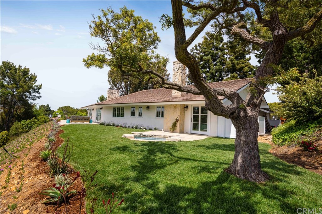 34 Chuckwagon Road Rolling Hills, CA 90274 - Photo 15 of 20