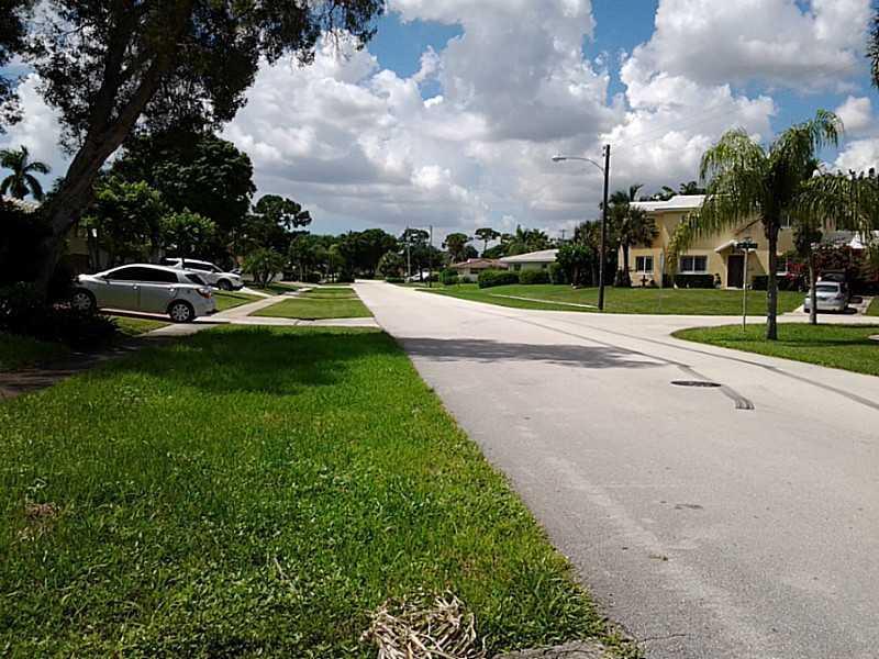 798 Southwest 15th Avenue Boca Raton, FL 33486 - Photo 6 of 10