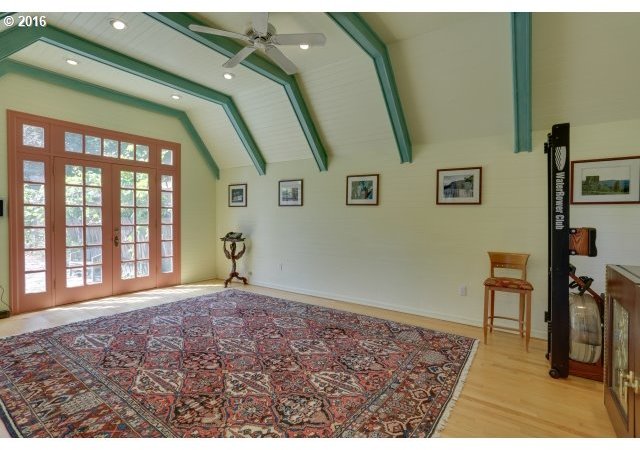 12231 Southwest Tryon Hill Road Portland, OR 97219 - Photo 22 of 27 Gallery Image 22