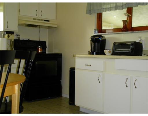 2741 Highway 982 Mount Pleasant, PA 15666 - Photo 5 of 18