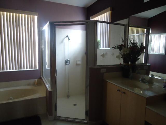 Encantada Pembroke Pines, FL 33029 - Photo 16 of 17