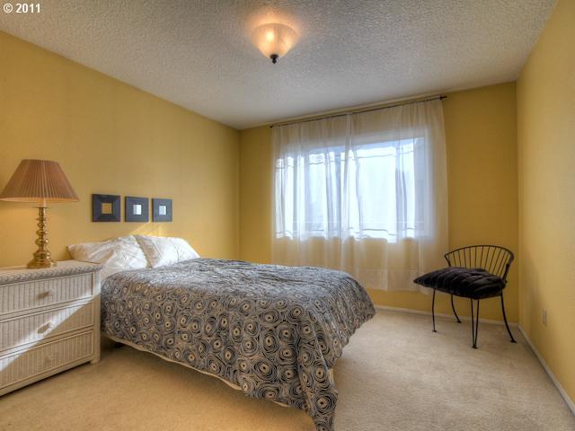1839 Southwest 34th Street Gresham, OR 97080 - Photo 7 of 16 Gallery Image 7