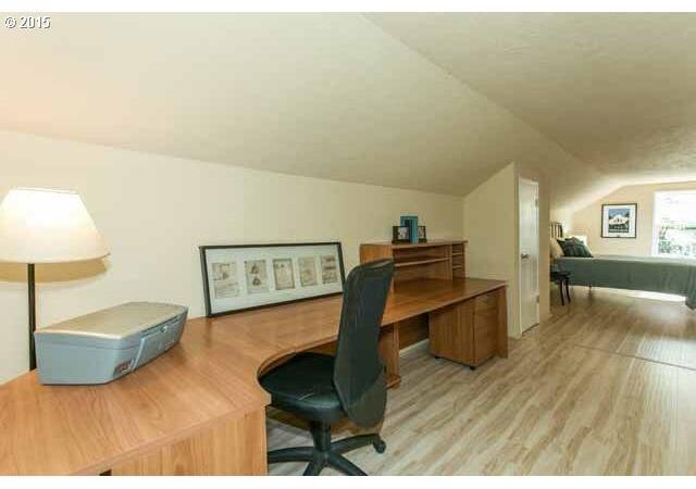 2630 Southwest Taylors Ferry Road Portland, OR 97219 - Photo 15 of 16 Gallery Image 15