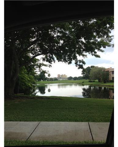 280 Racquet Club Road, Unit 103 Weston, FL 33326 - Photo 4 of 9