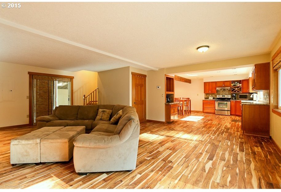 49 Lakeview Road White Salmon, WA 98672 - Photo 10 of 32 Gallery Image 10