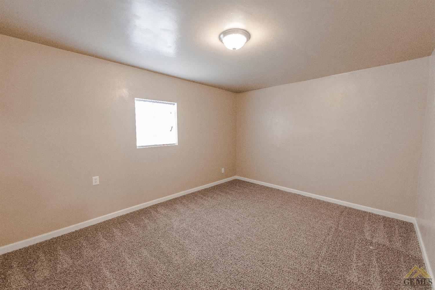 710 McKee Road Bakersfield, CA 93307 - Photo 28 of 40 Gallery Image 28