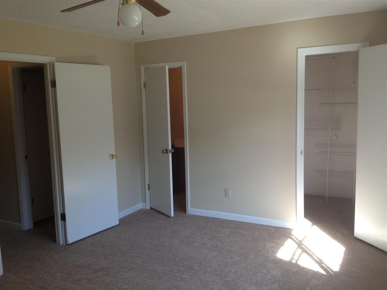 6400 Macon Road Memphis, TN 38134 - Photo 15 of 18 Plenty of room for a King sized bed.