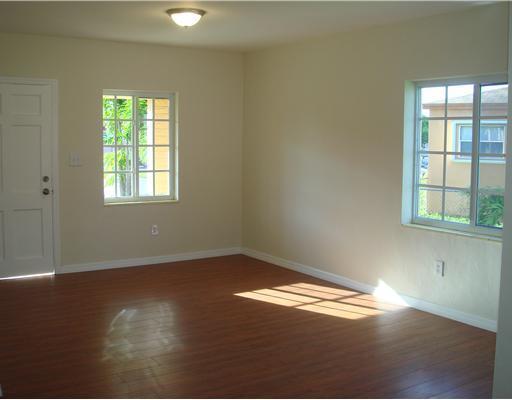 1731 Southwest 73rd Court Road Miami, FL 33155 - Photo 4 of 21 Gallery Image 4